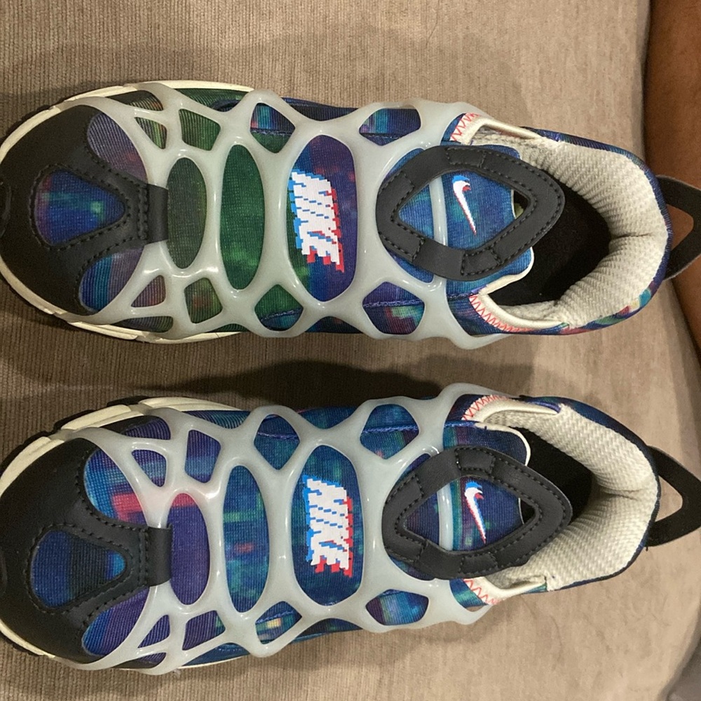 Air Kukini Multi-Color/White-Off Noir Dx3273-902 Men's size 7